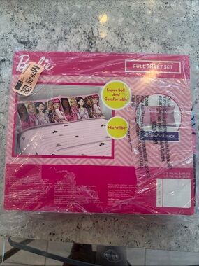 Barbie Pink Full Sheet Set with Character Pillowcases